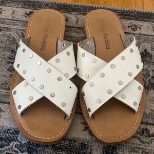 Dirty Laundry cross strap white silver metal studded sandals; 7.5